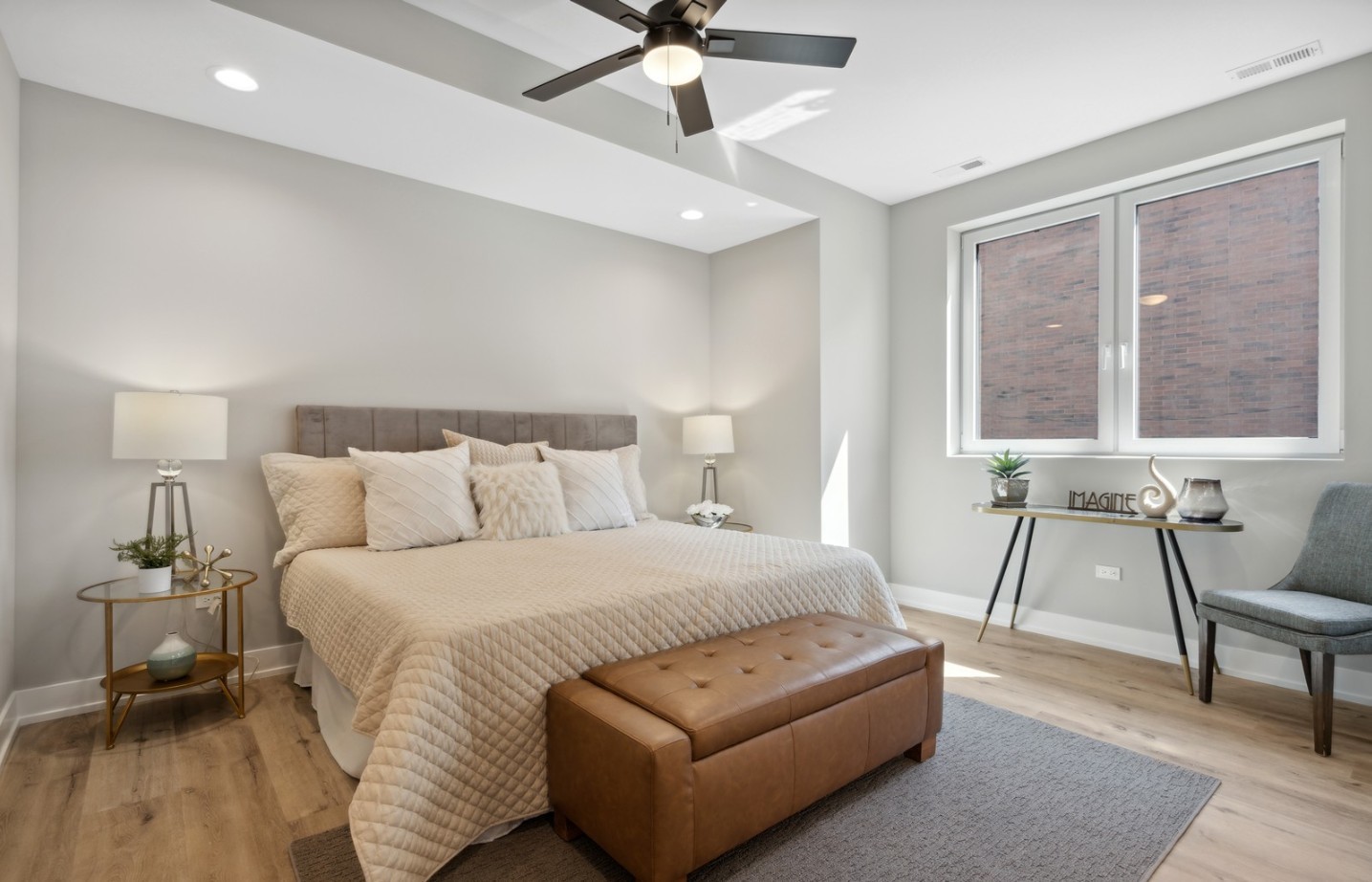 3335 N Sheffield Avenue Unit: 3N