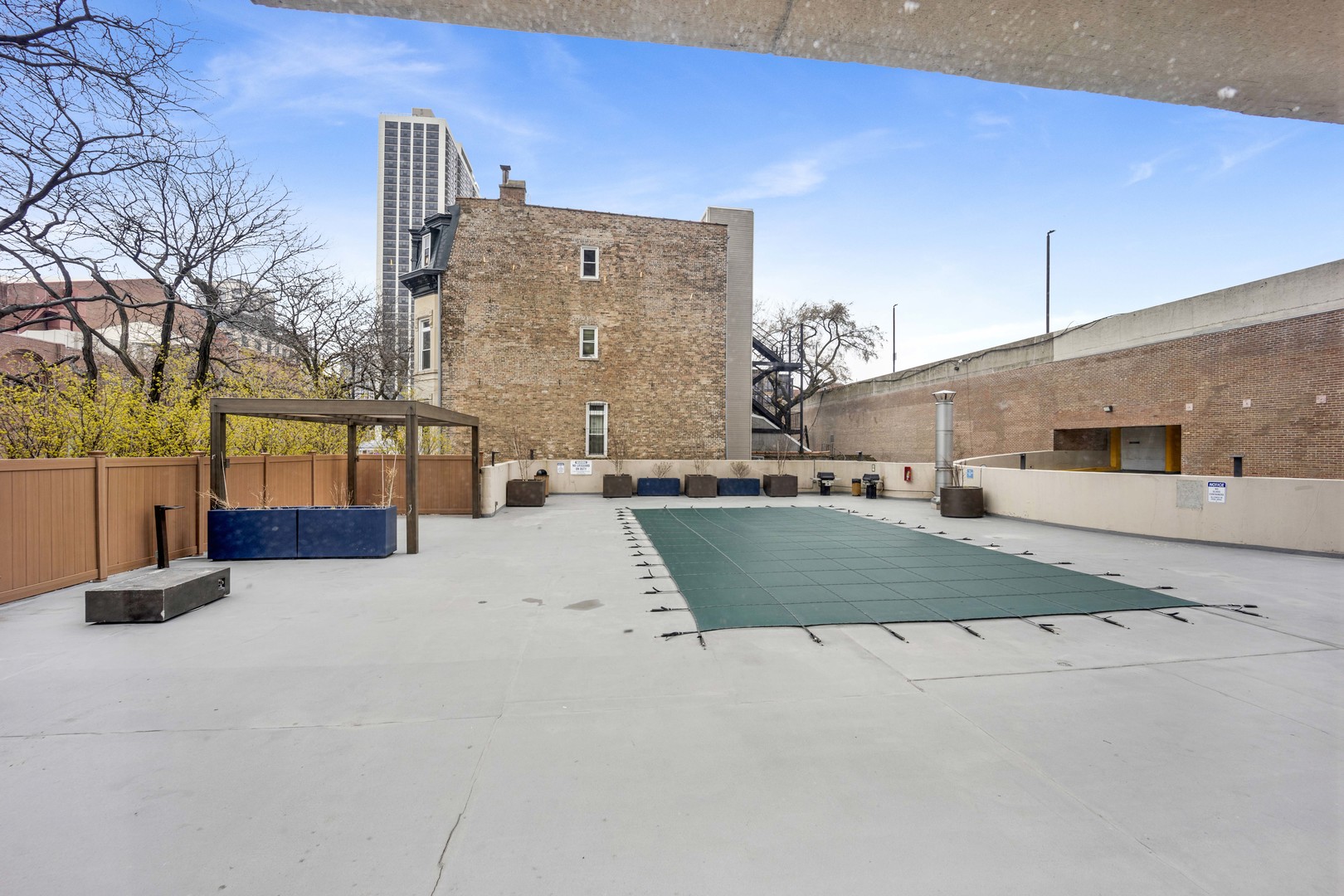1660 N LaSalle Drive Unit: 710