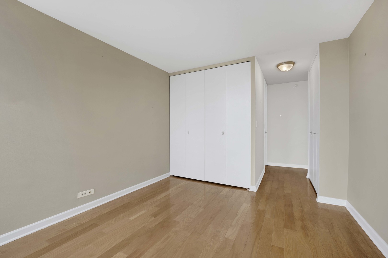 1660 N LaSalle Drive Unit: 710