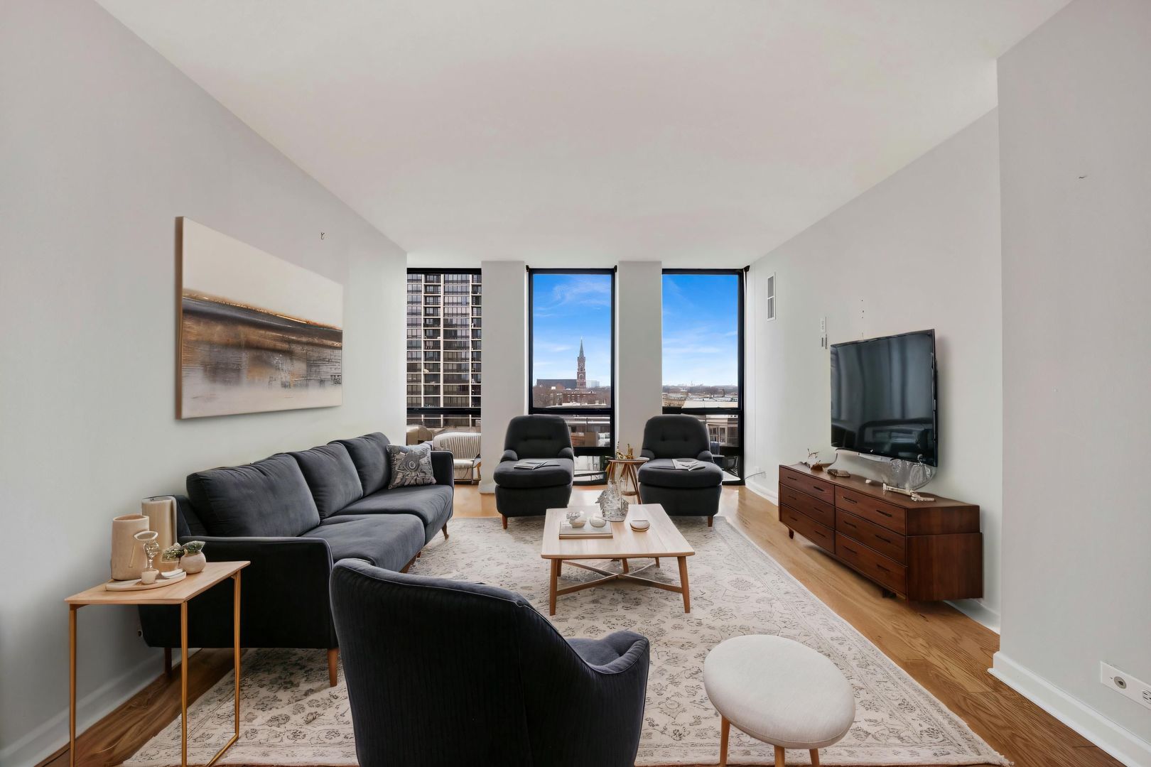 1660 N LaSalle Drive Unit: 710