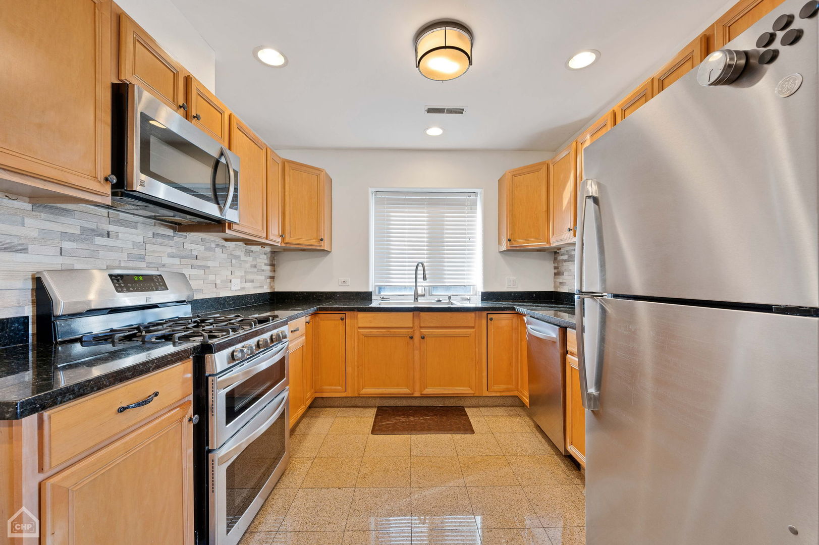 4716 W Addison Street Unit: 2W