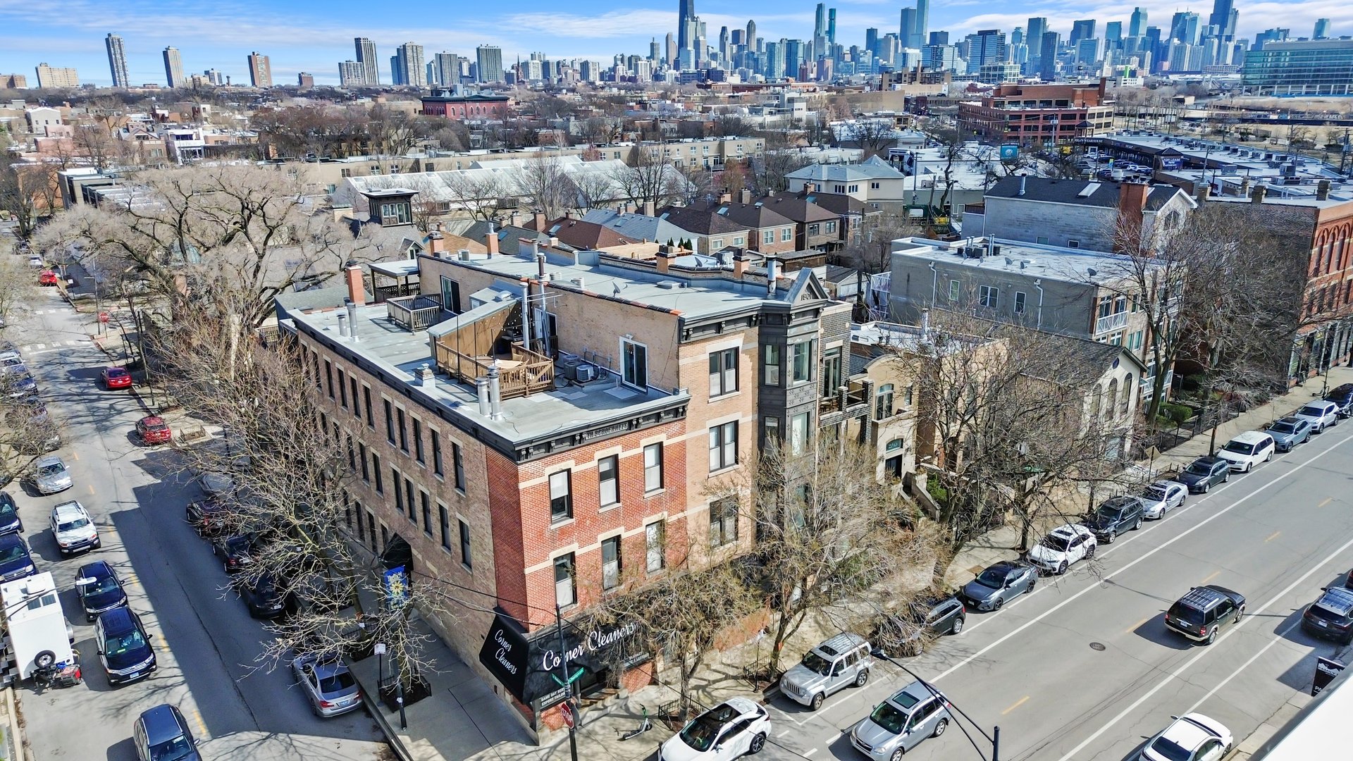 2149 N Southport Avenue Unit: 1A