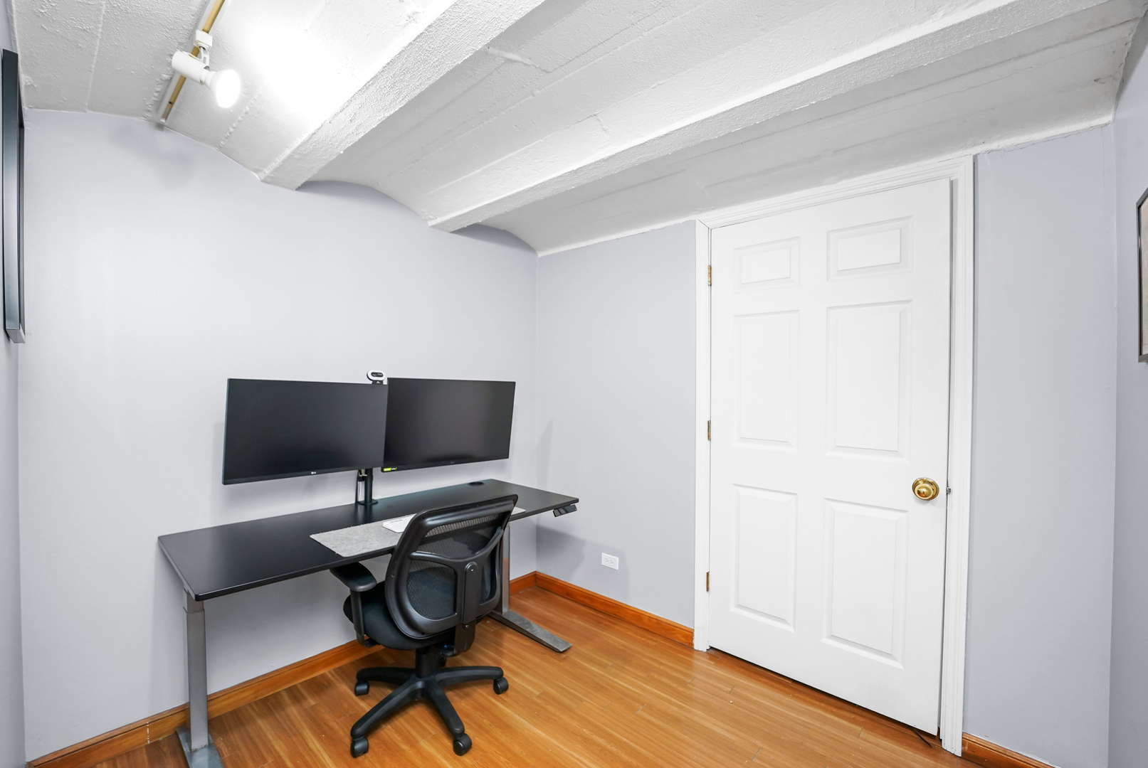 2149 N Southport Avenue Unit: 1A