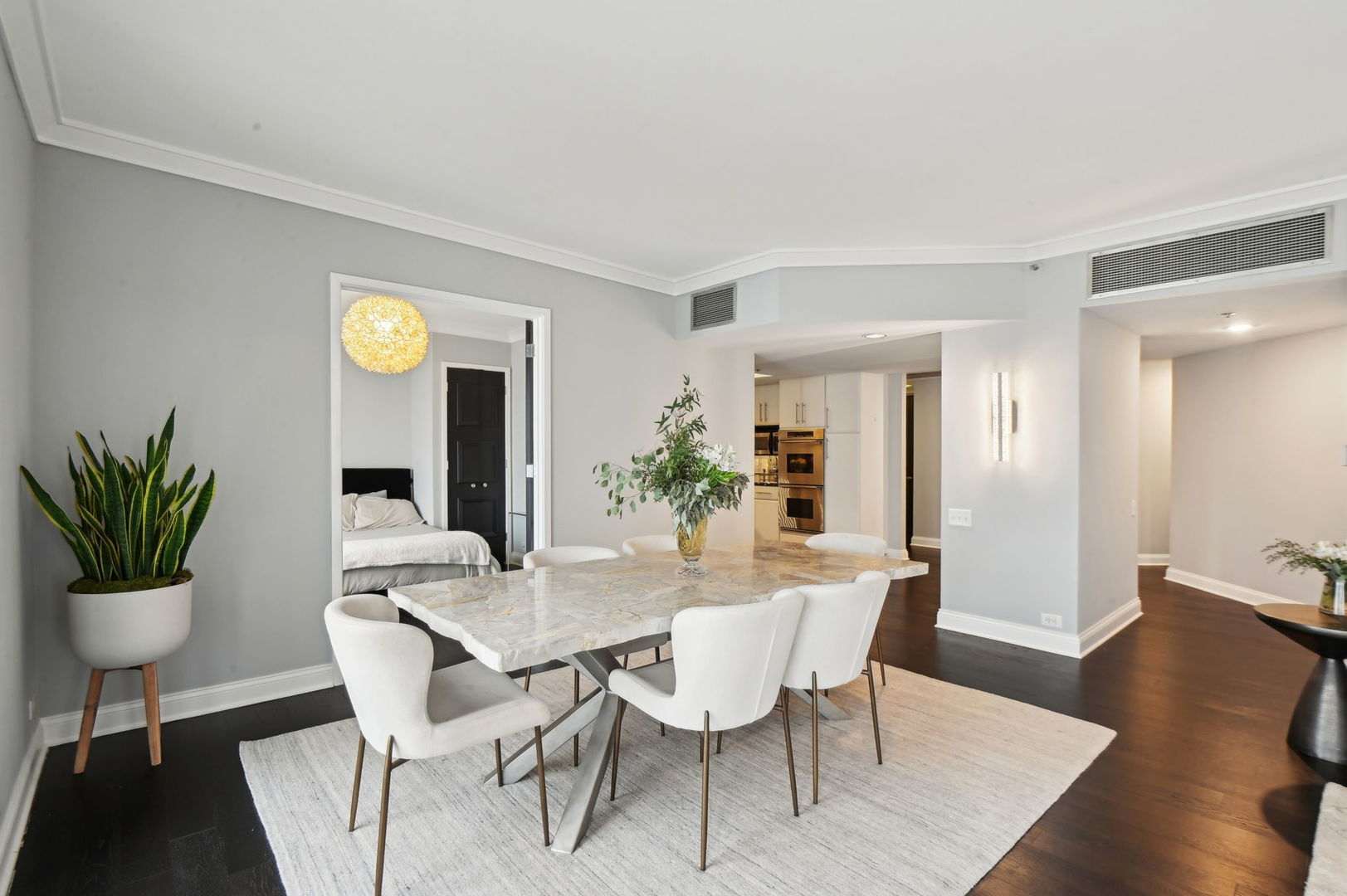 950 N Michigan Avenue Unit: 3304