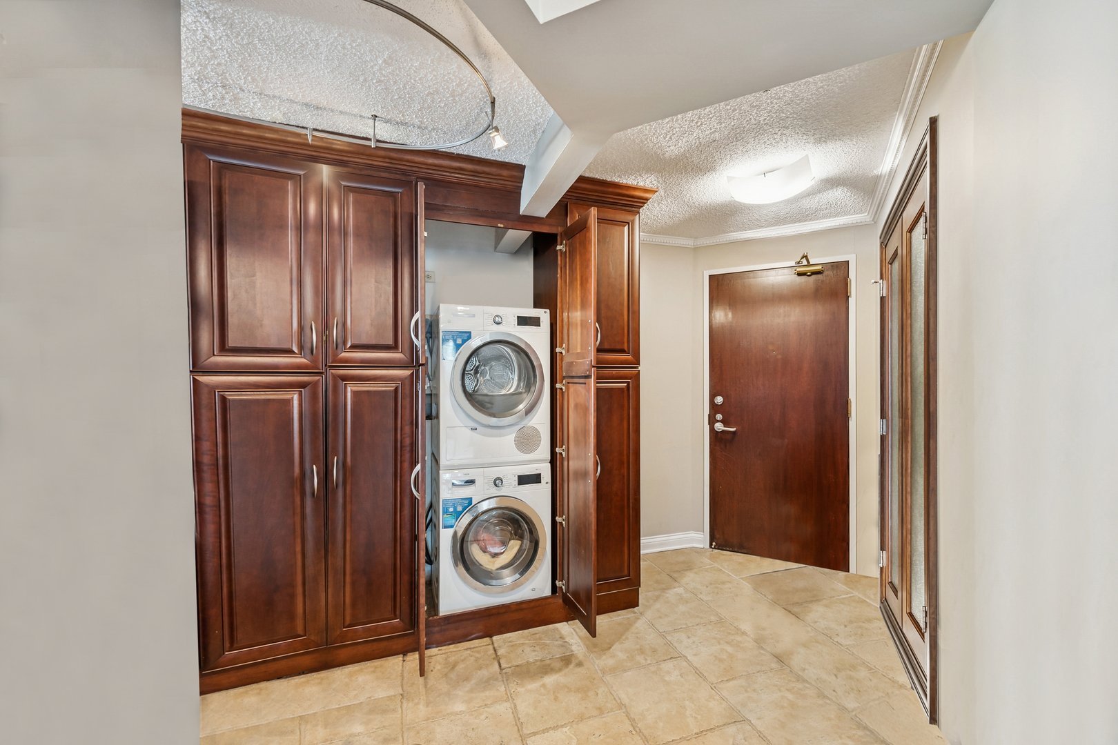 195 N Harbor Drive Unit: 802