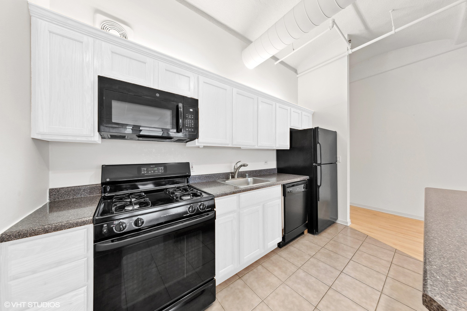 633 S Plymouth Court Unit: 707