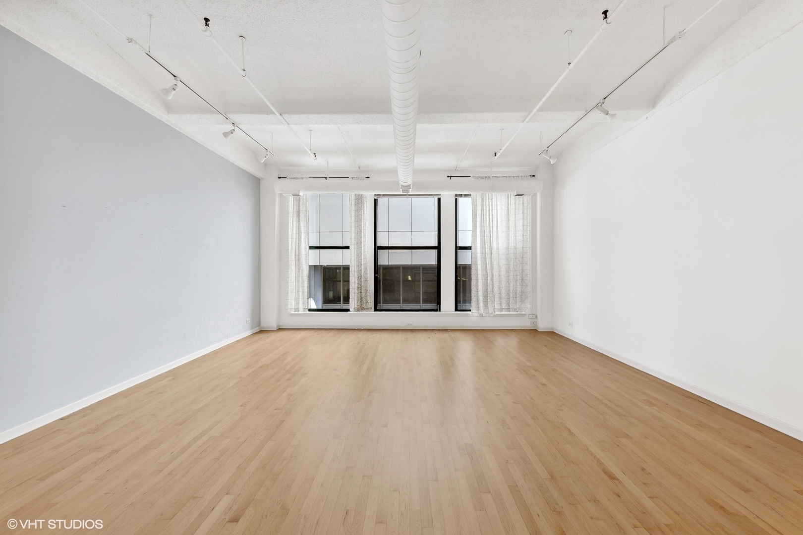 633 S Plymouth Court Unit: 707