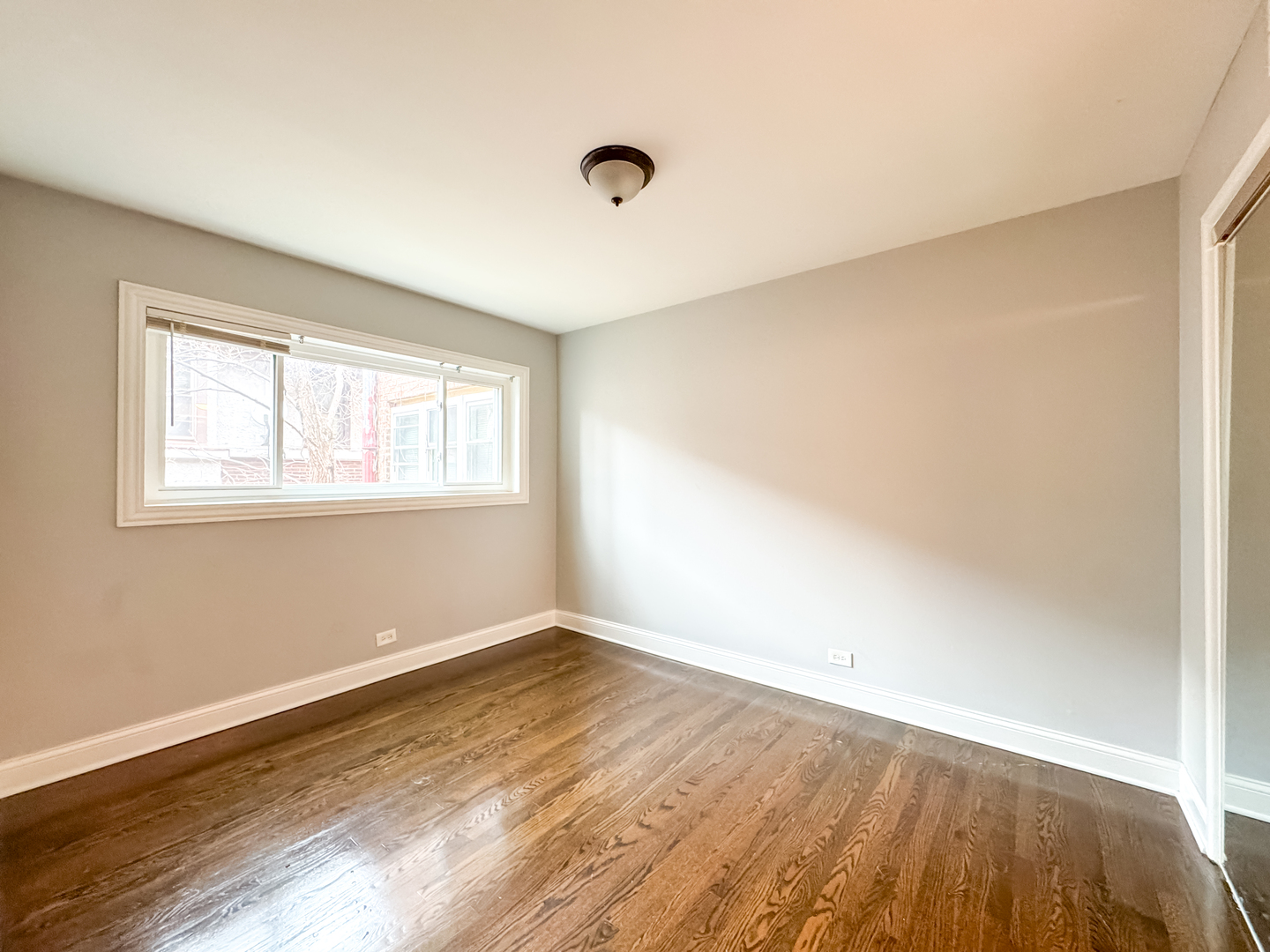 6947 S Jeffery Boulevard Unit: 2G