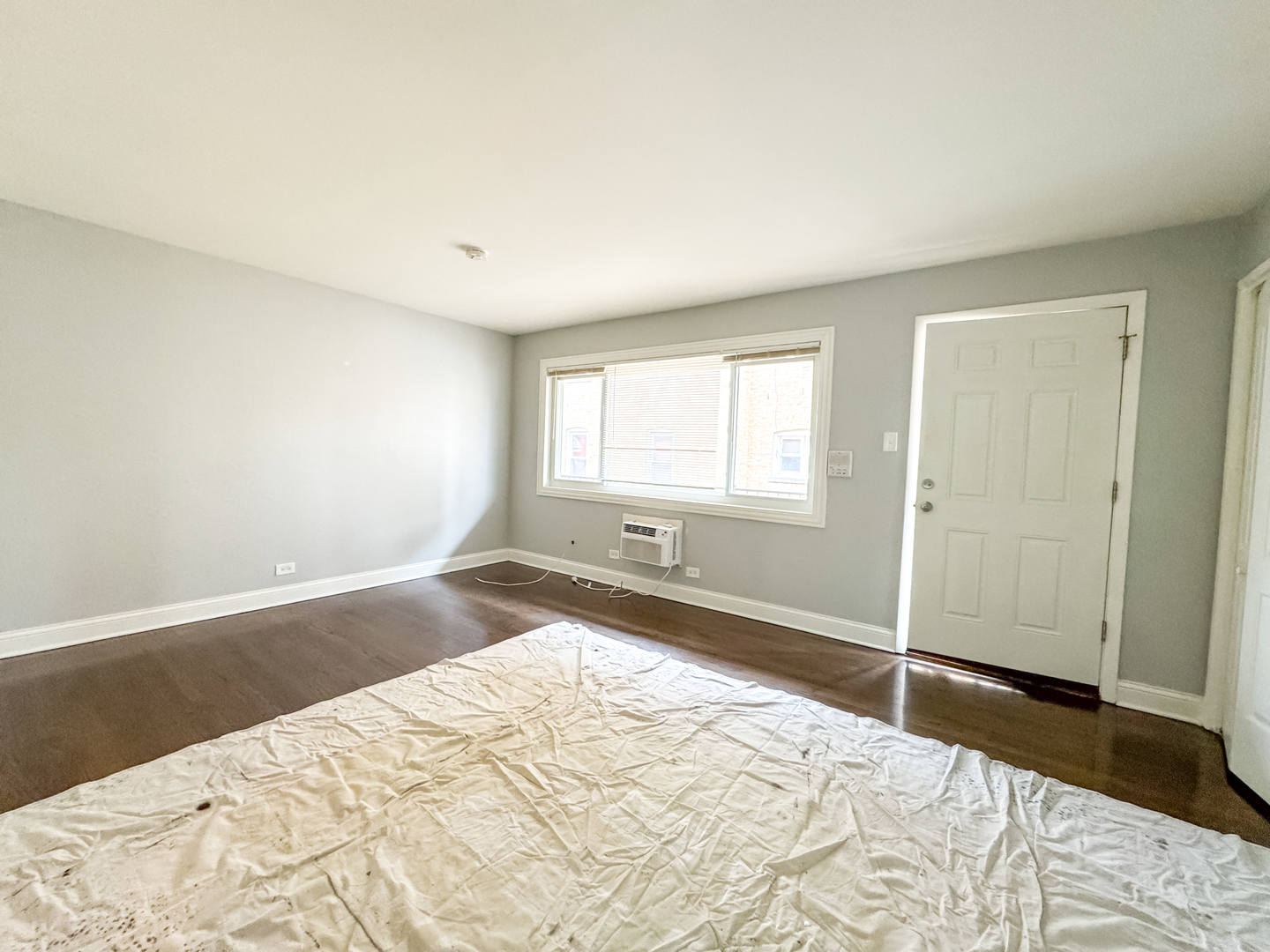 6947 S Jeffery Boulevard Unit: 2G