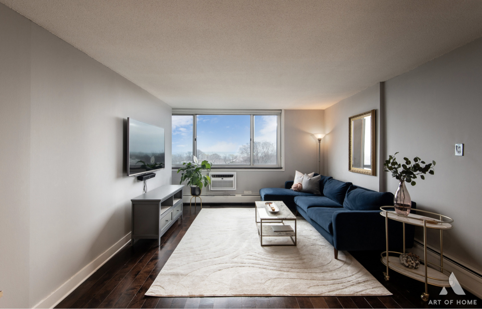 2144 N Lincoln Park West Unit: 8C