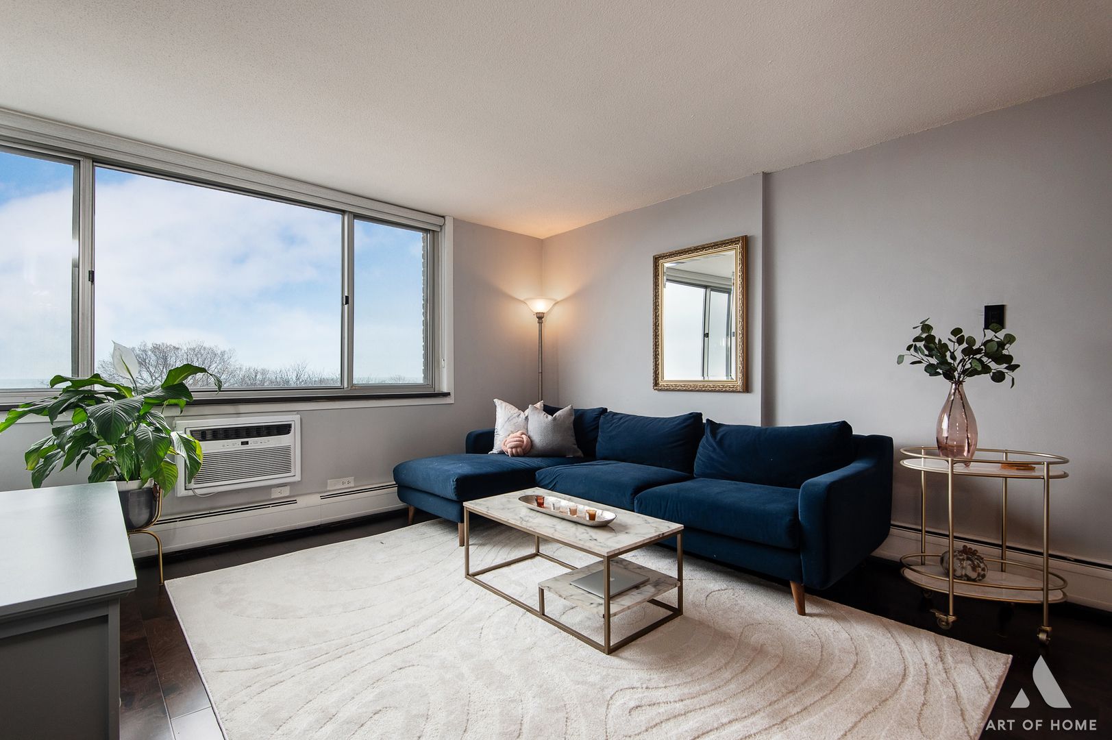 2144 N Lincoln Park West Unit: 8C