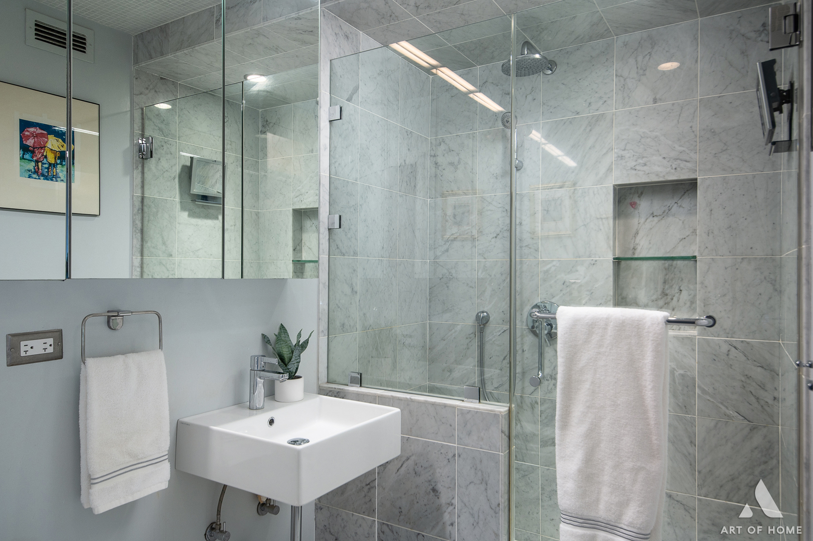 2144 N Lincoln Park West Unit: 8C