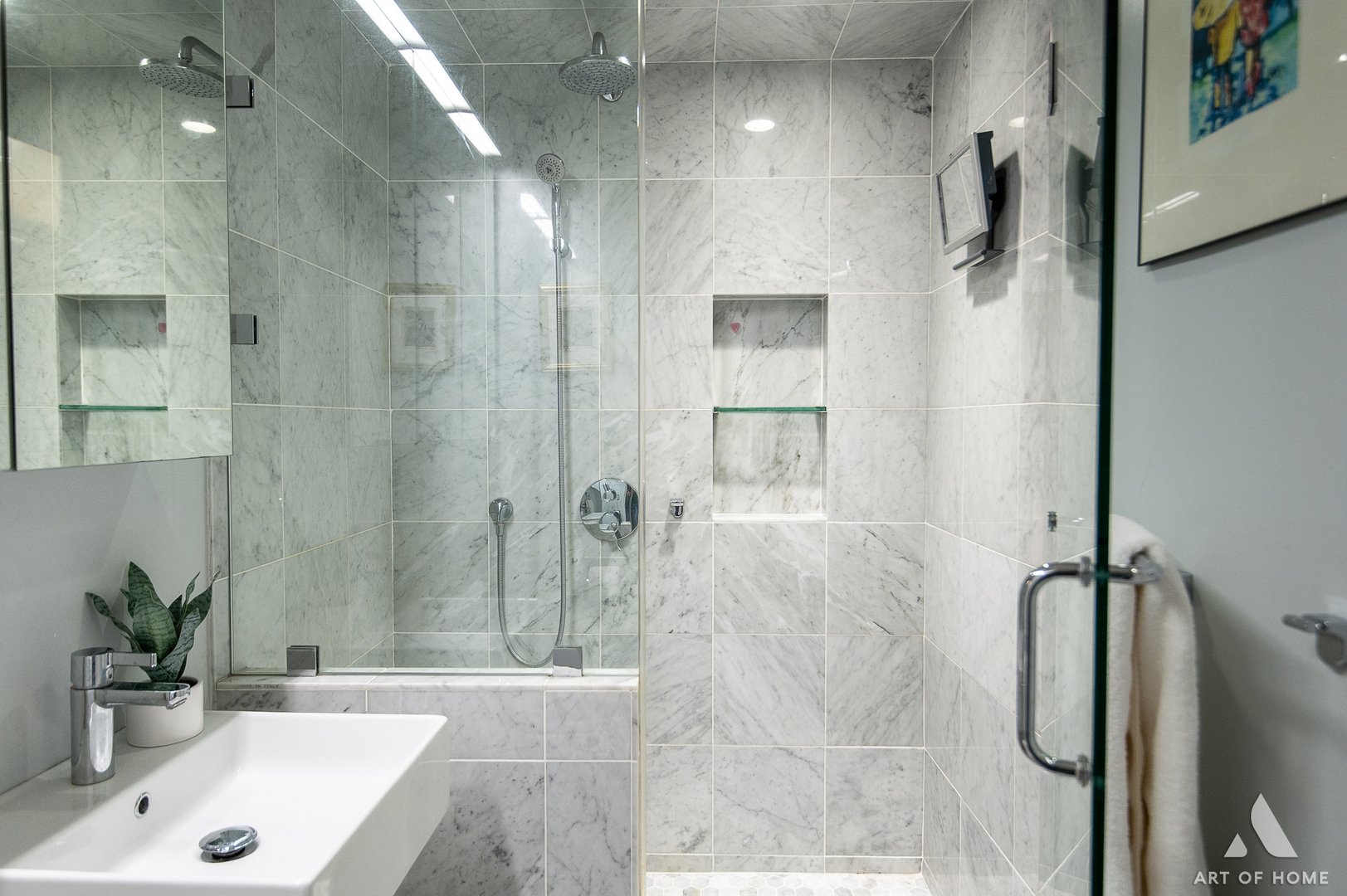 2144 N Lincoln Park West Unit: 8C