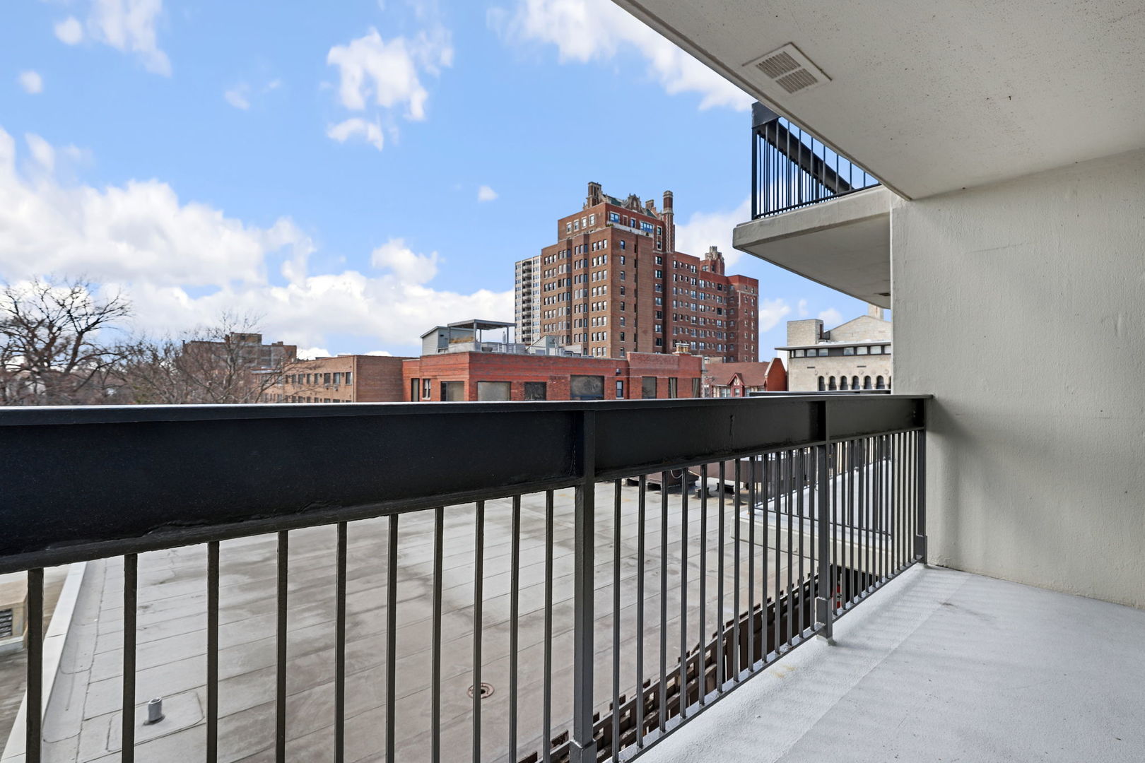 3470 N Lake Shore Drive Unit: 5A