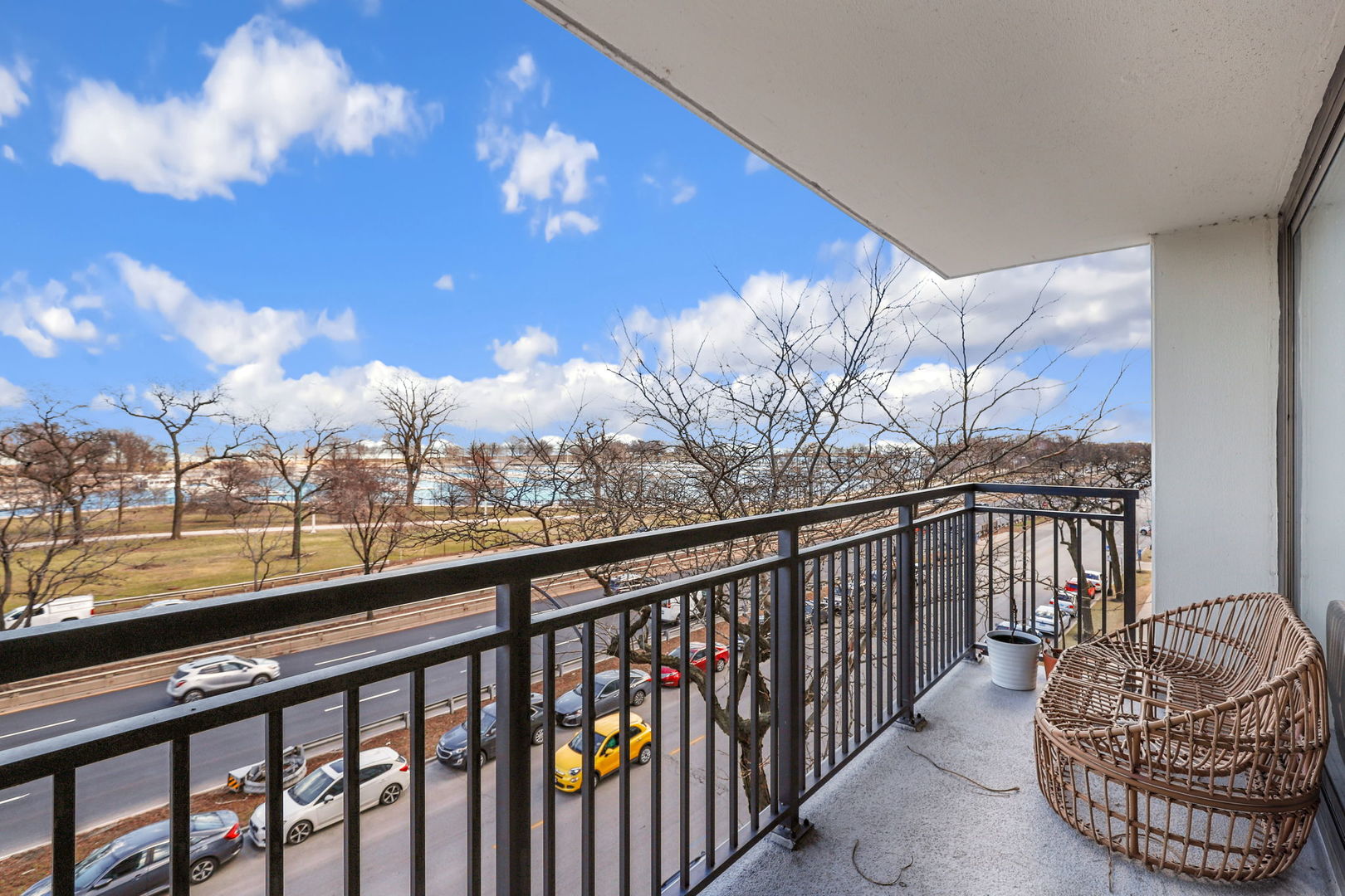 3470 N Lake Shore Drive Unit: 5A
