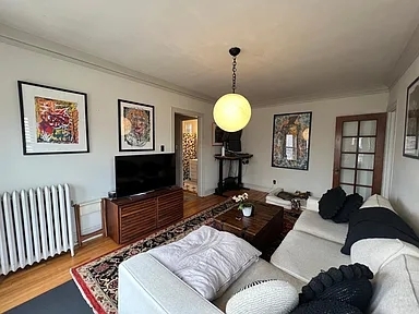 3706 N Lakewood Avenue Unit: 3