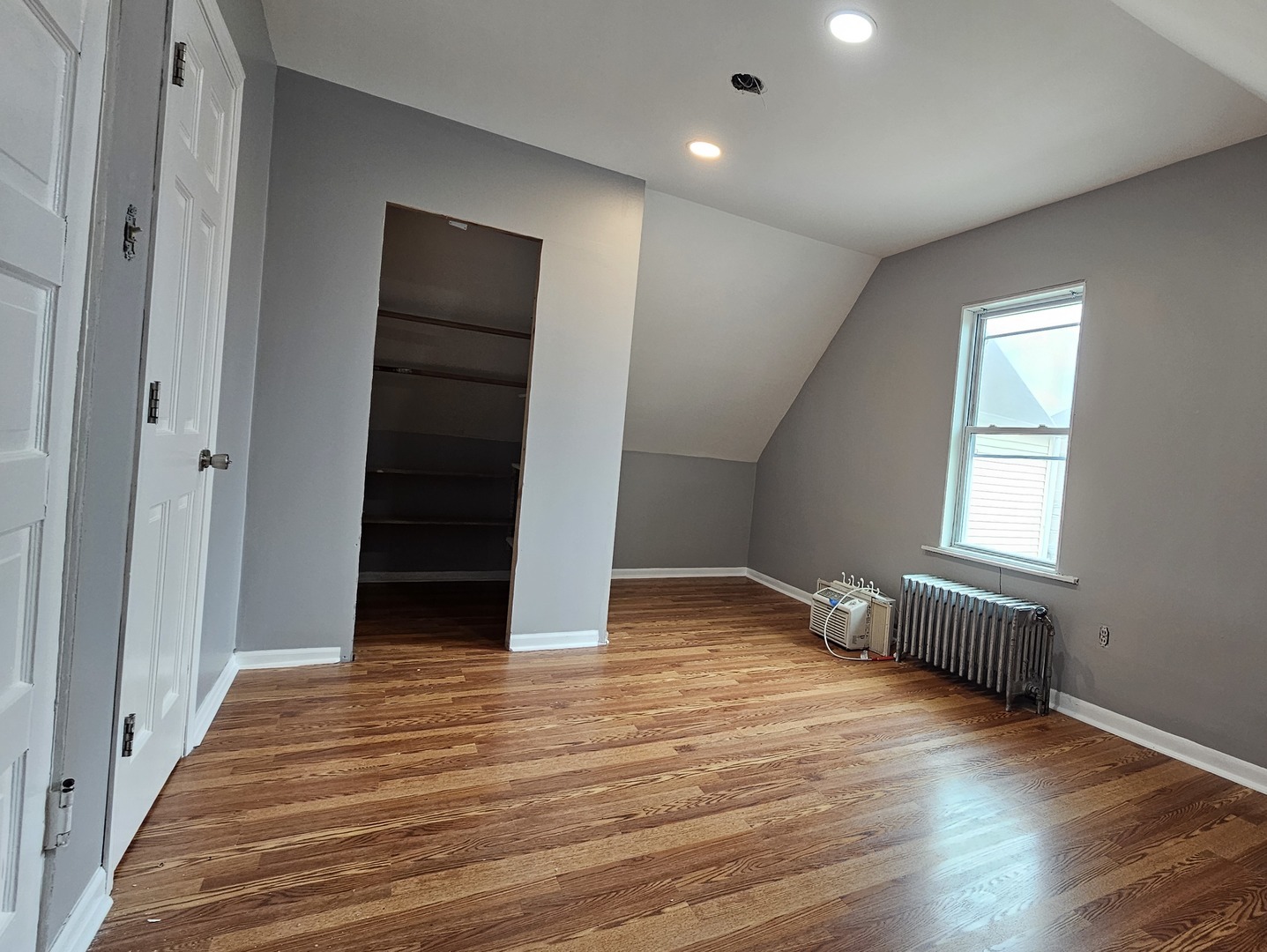 3045 N Central Park Avenue