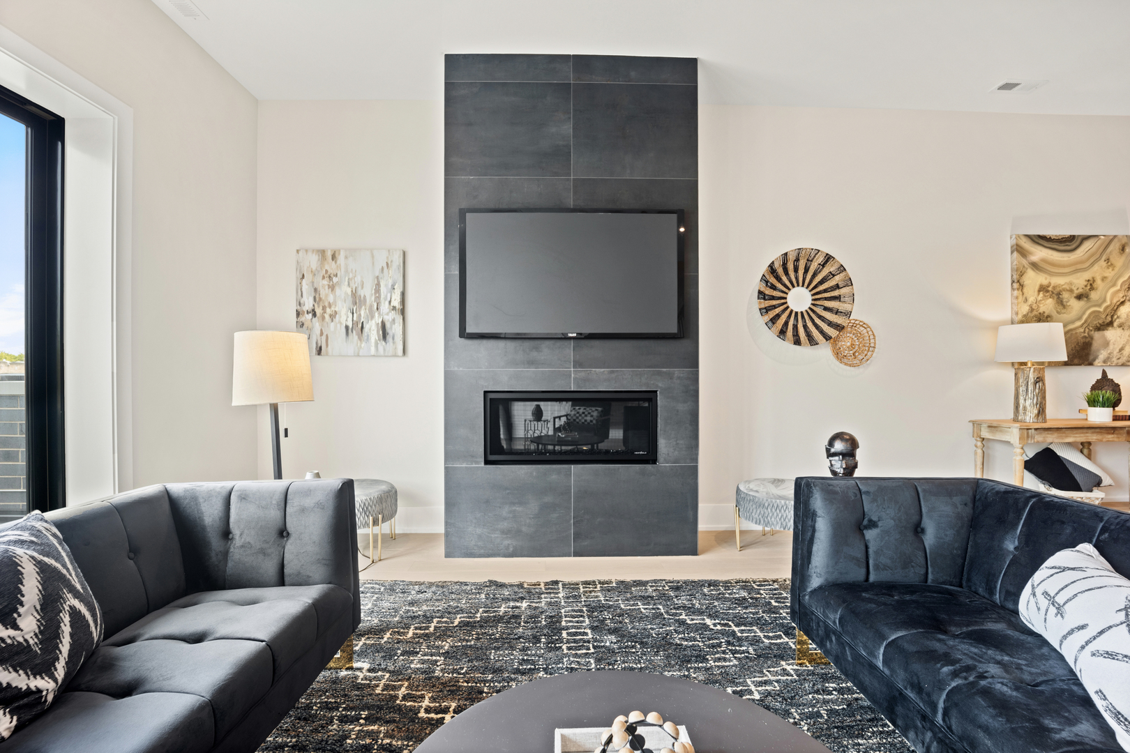 4347 N Richmond Avenue Unit: 3S