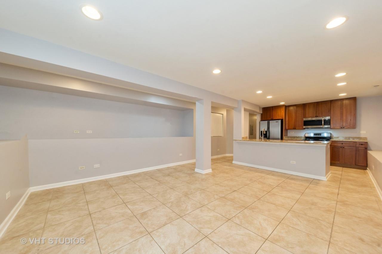 1420 W Grand Avenue Unit: G