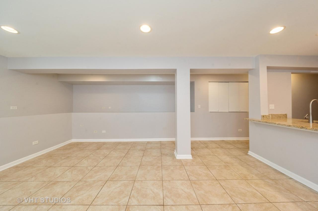 1420 W Grand Avenue Unit: G