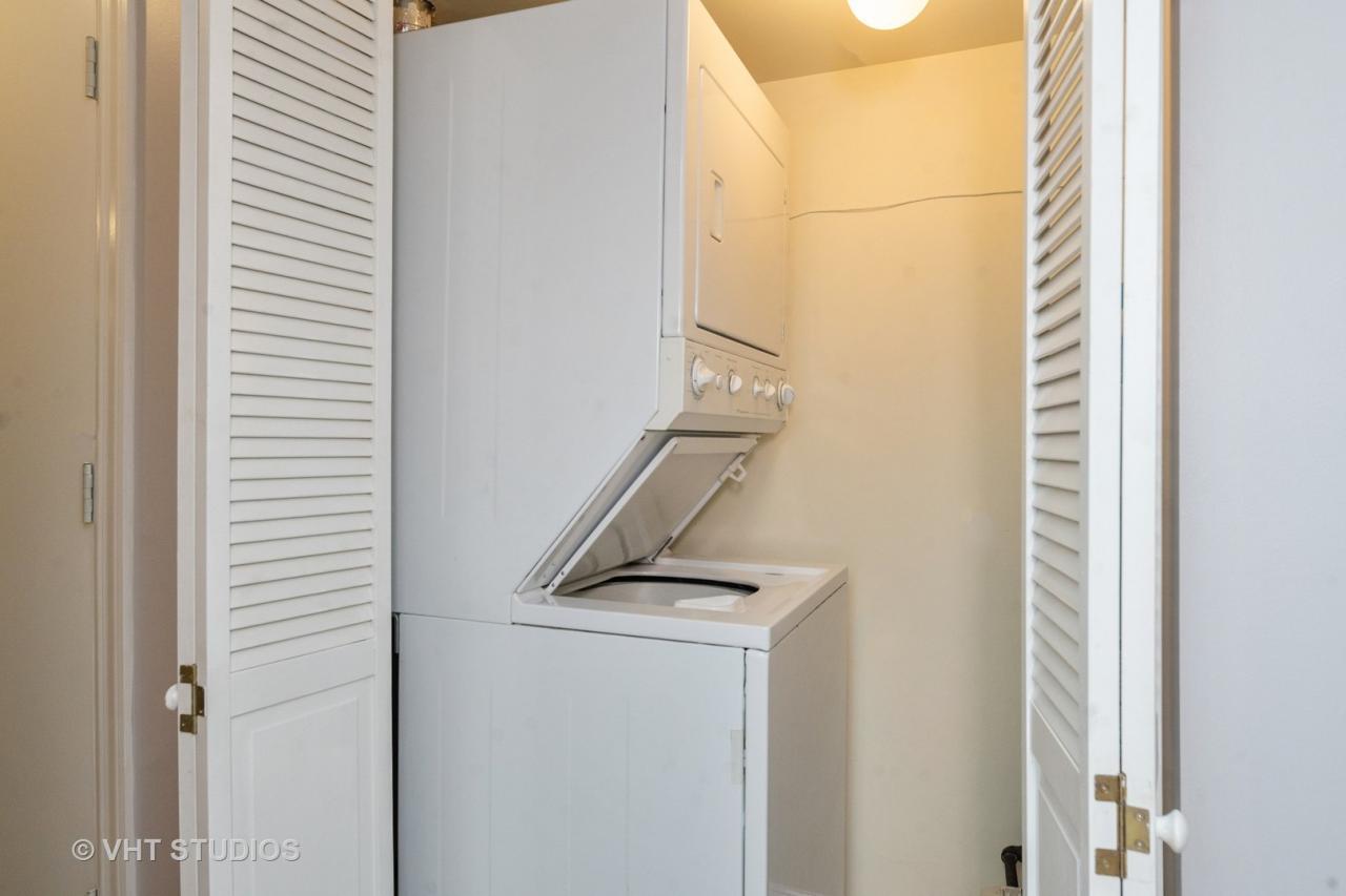 1420 W Grand Avenue Unit: G