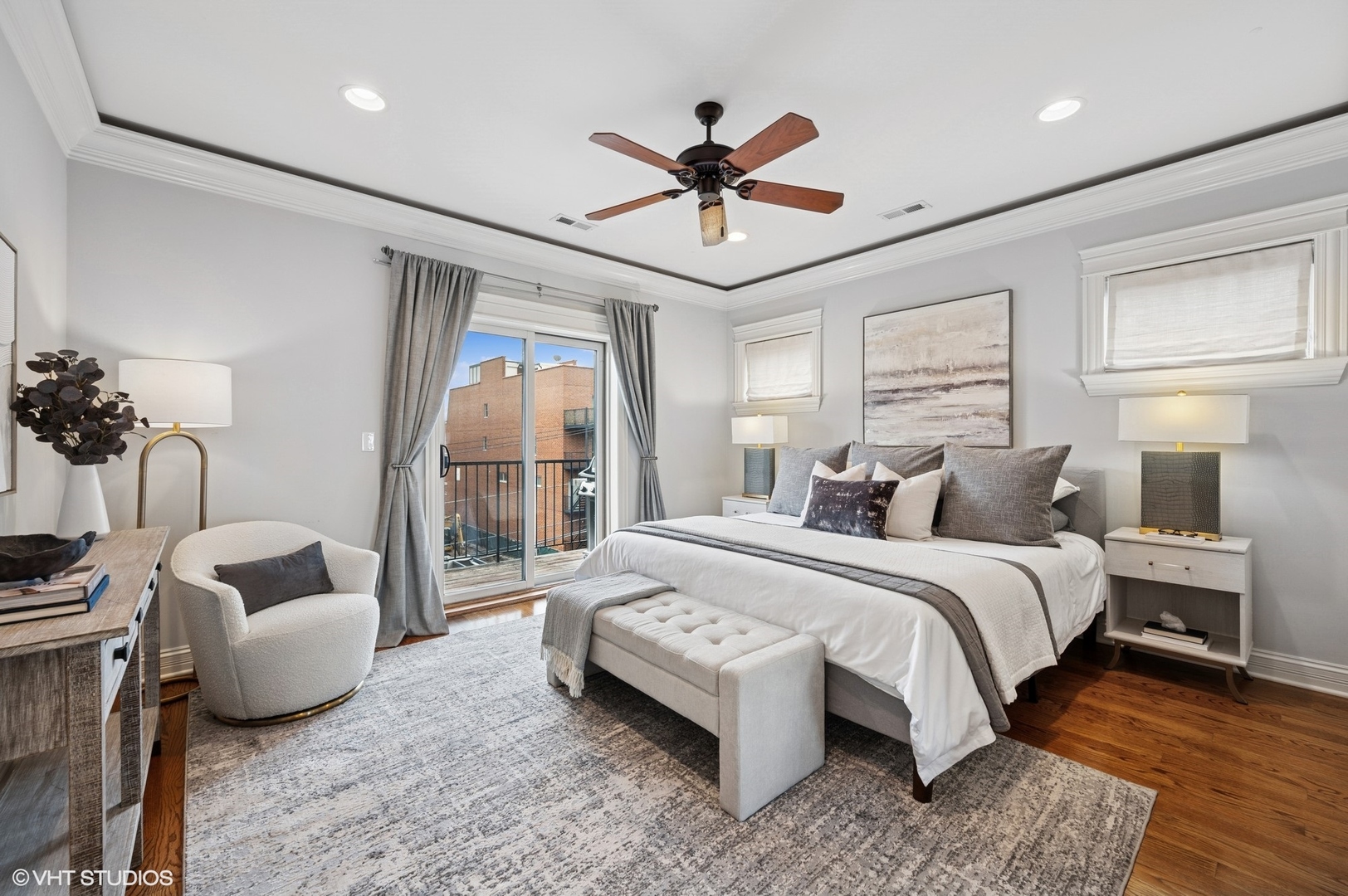 929 W Montana Street Unit: 3W