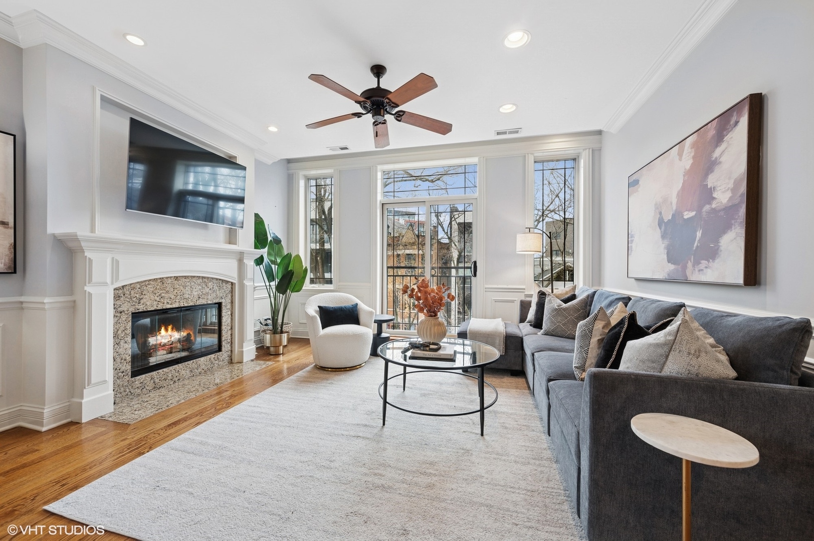 929 W Montana Street Unit: 3W