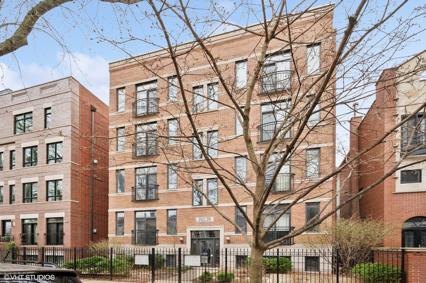 929 W Montana Street Unit: 3W