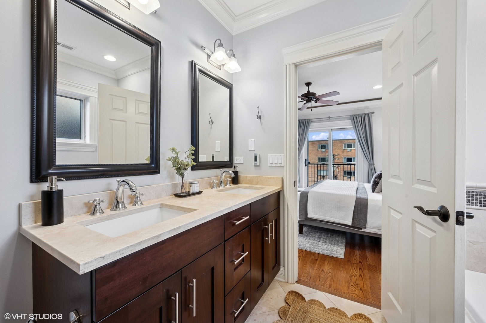 929 W Montana Street Unit: 3W