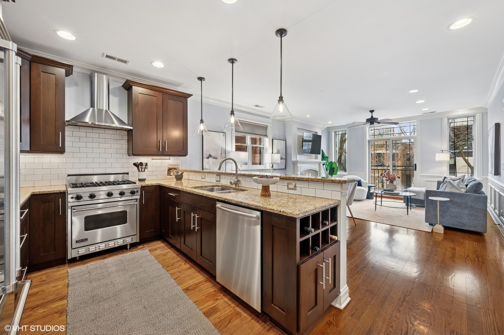 929 W Montana Street Unit: 3W