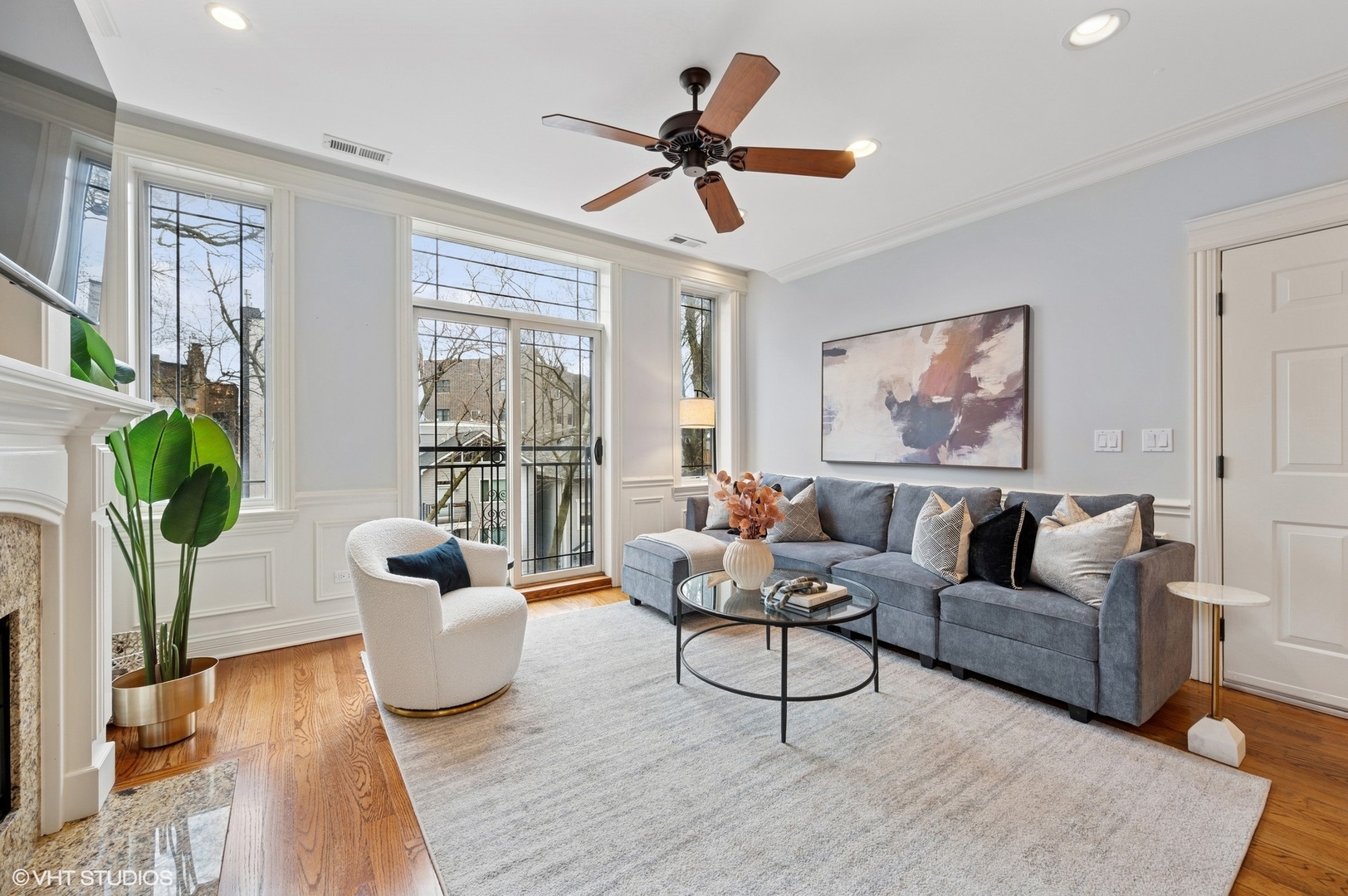 929 W Montana Street Unit: 3W