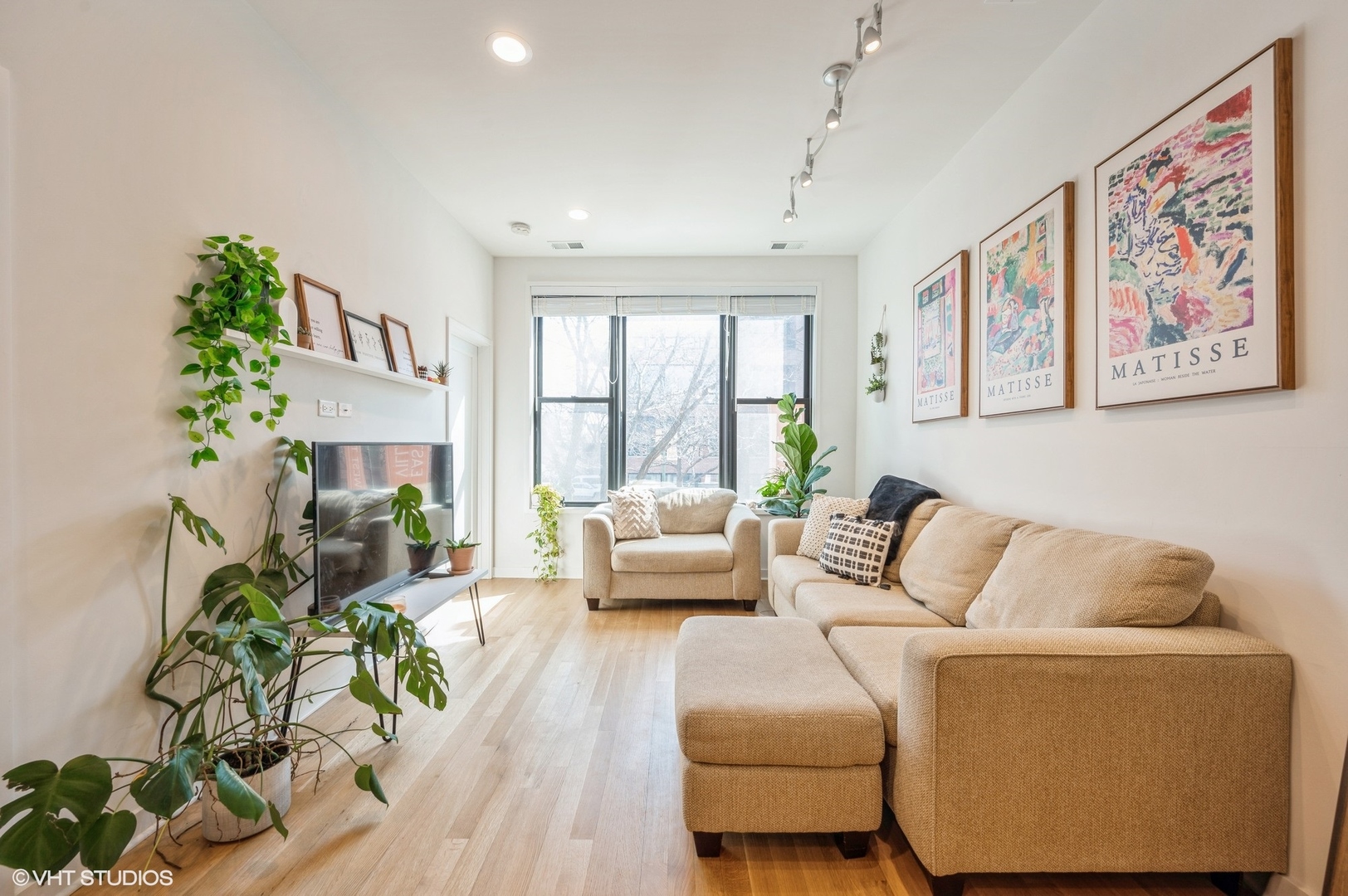 1022 N Ashland Avenue Unit: 2