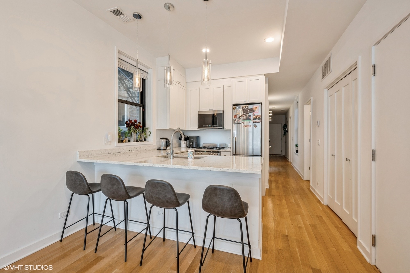 1022 N Ashland Avenue Unit: 2