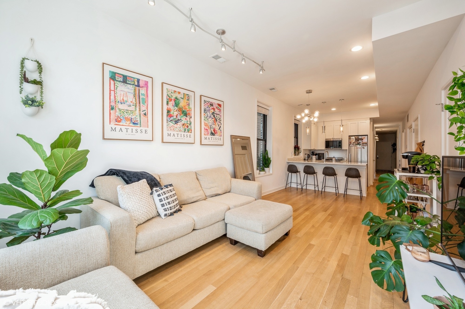 1022 N Ashland Avenue Unit: 2