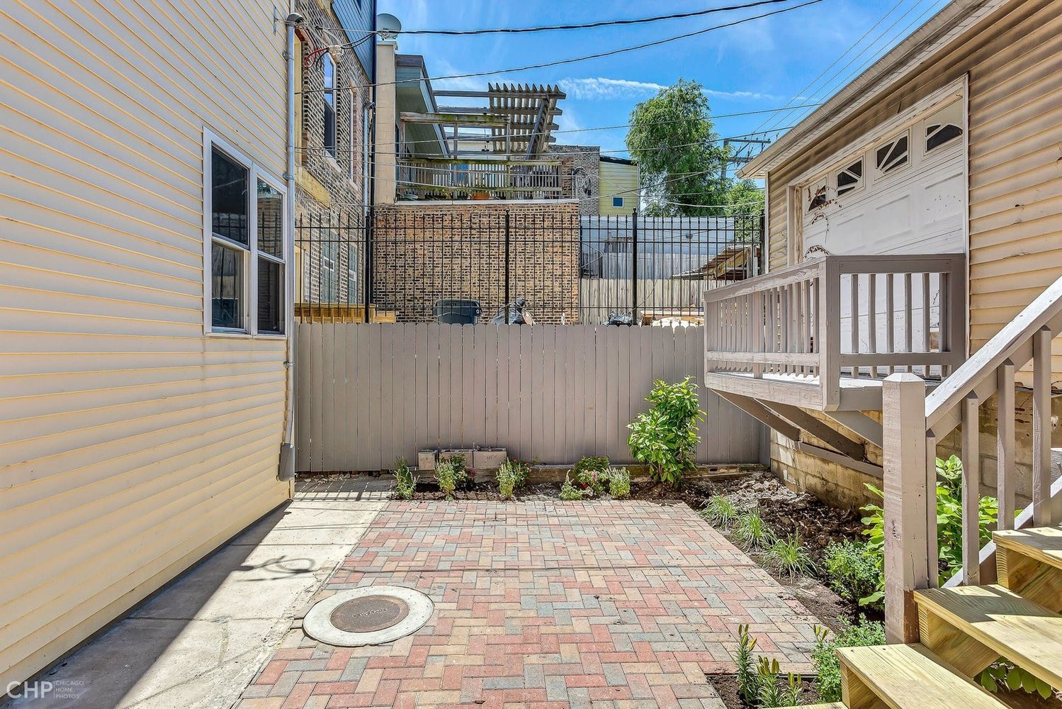 1022 N Ashland Avenue Unit: 2