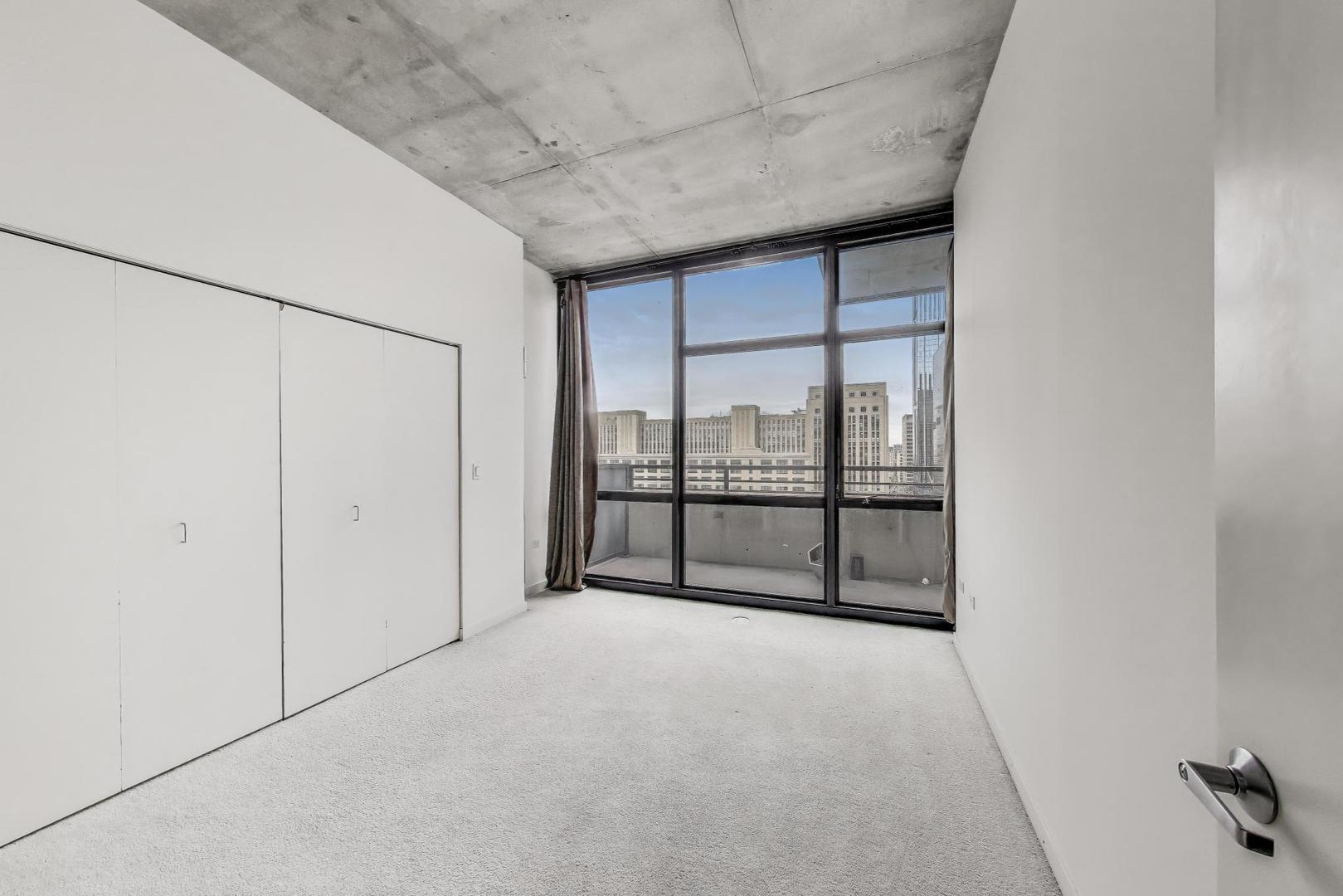 235 W VAN BUREN Street Unit: 1414