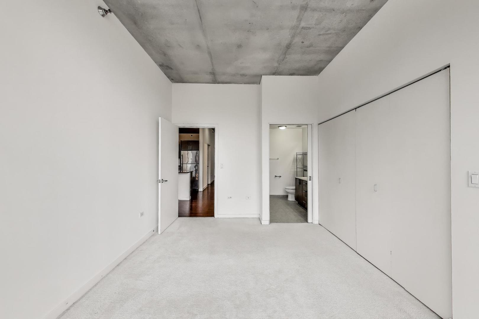 235 W VAN BUREN Street Unit: 1414