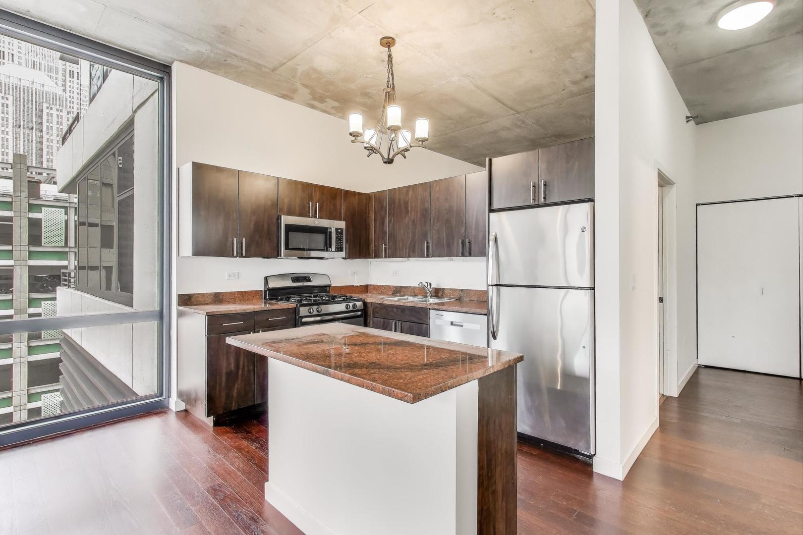 235 W VAN BUREN Street Unit: 1414