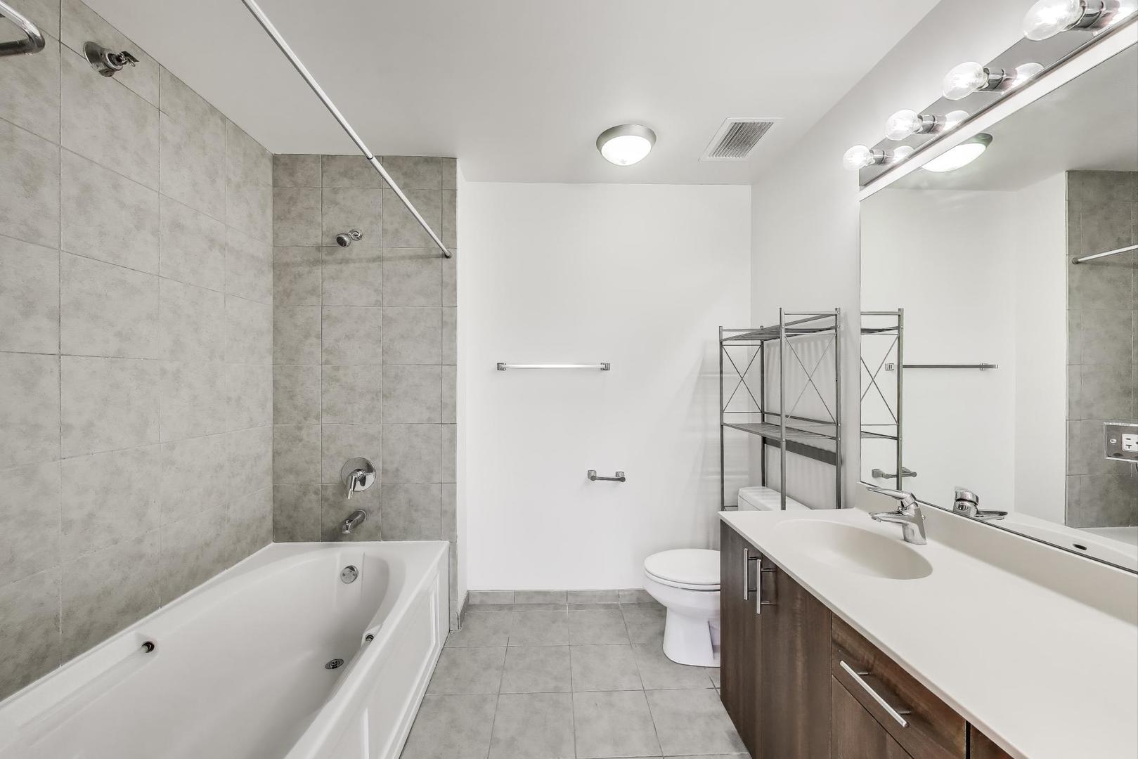 235 W VAN BUREN Street Unit: 1414