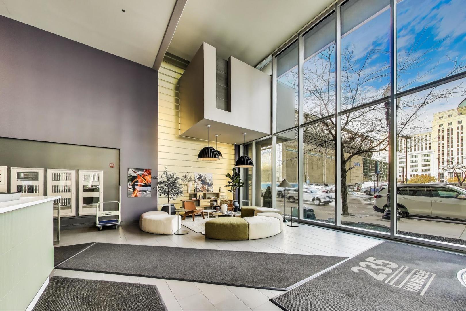 235 W VAN BUREN Street Unit: 1414