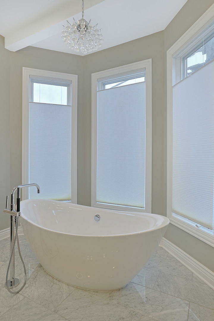 610 W Oakdale Avenue