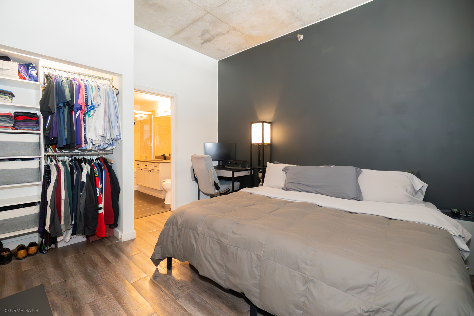 1720 S Michigan Avenue Unit: 205