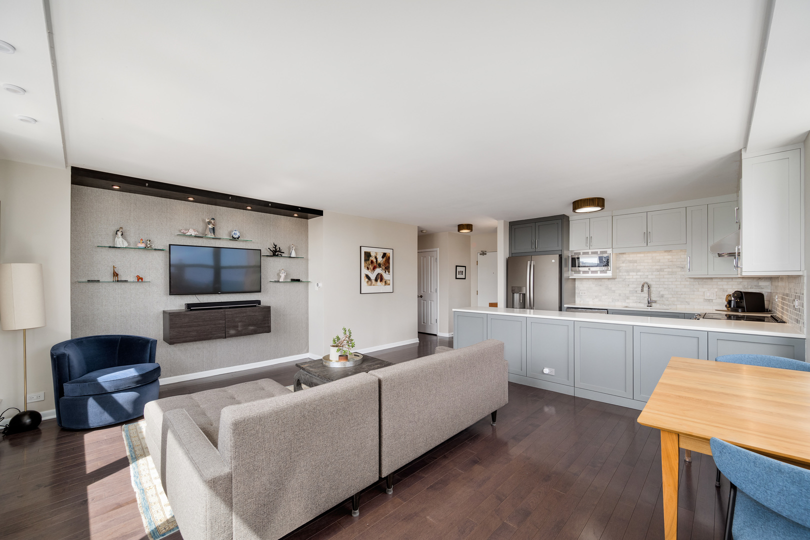 1445 N State Parkway Unit: 2502