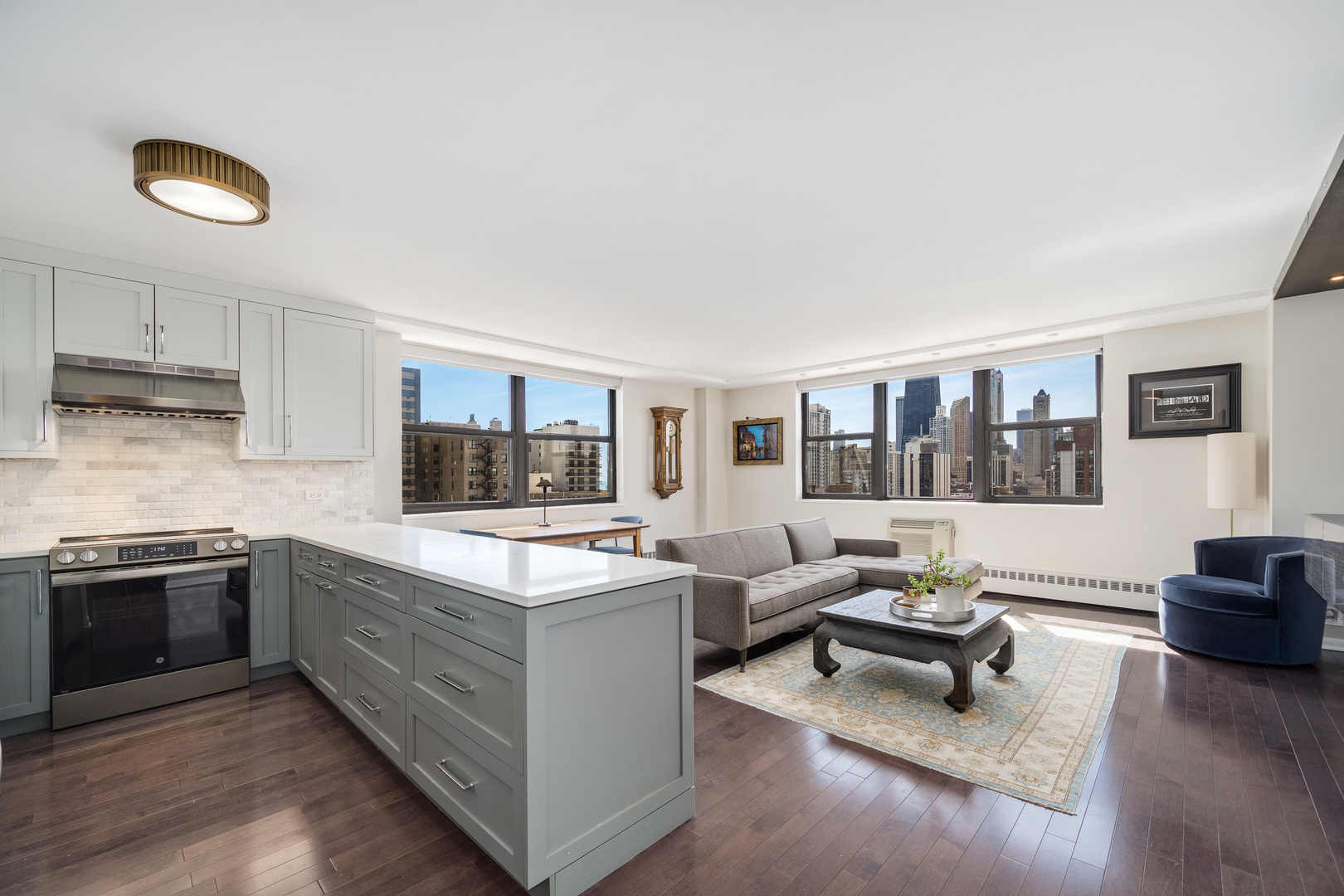 1445 N State Parkway Unit: 2502