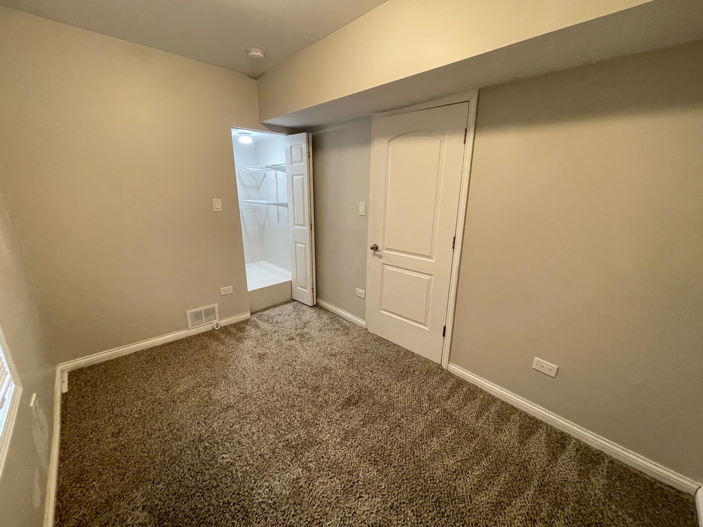 3407 N LOWELL Avenue