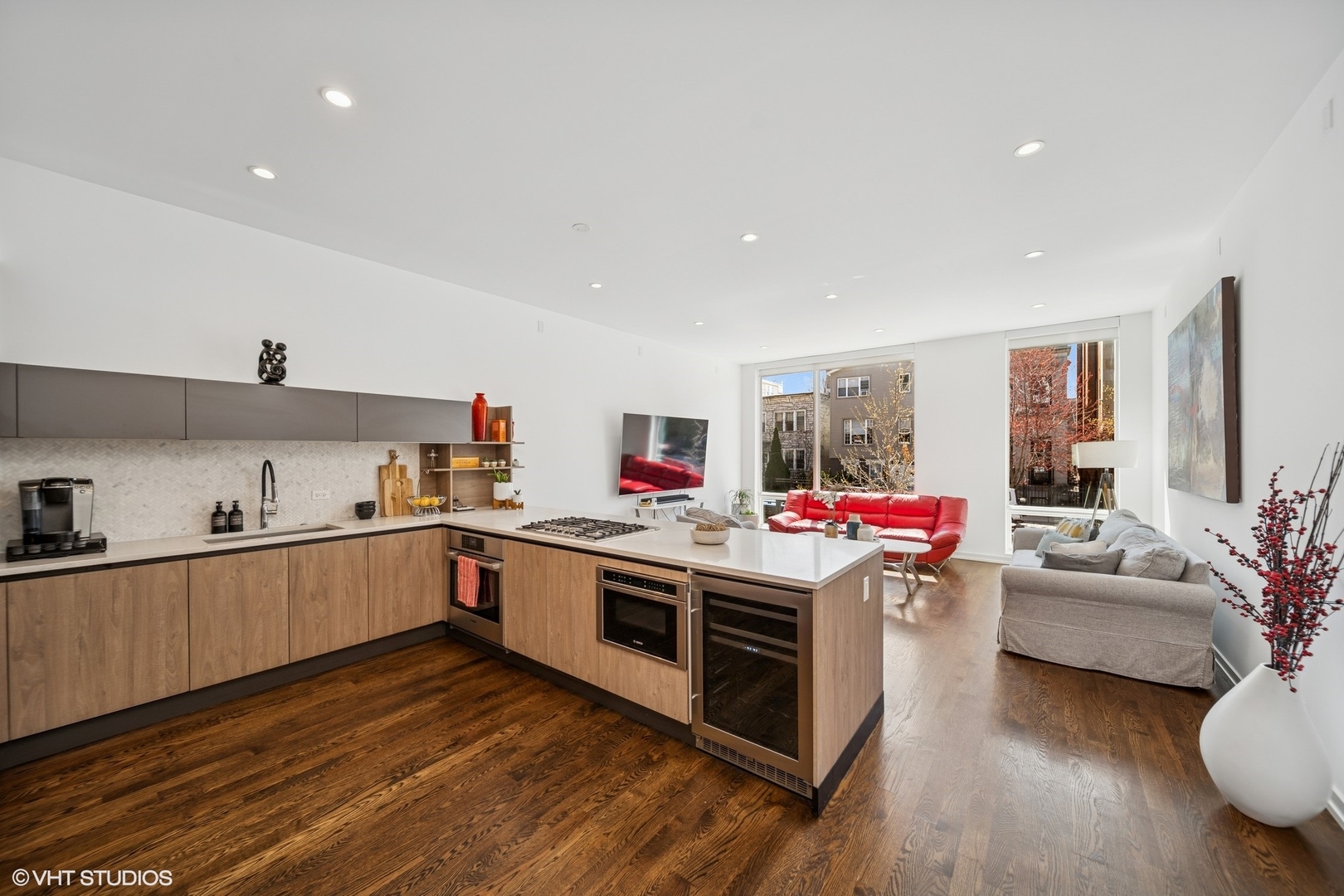 1512 W HURON Street Unit: 1