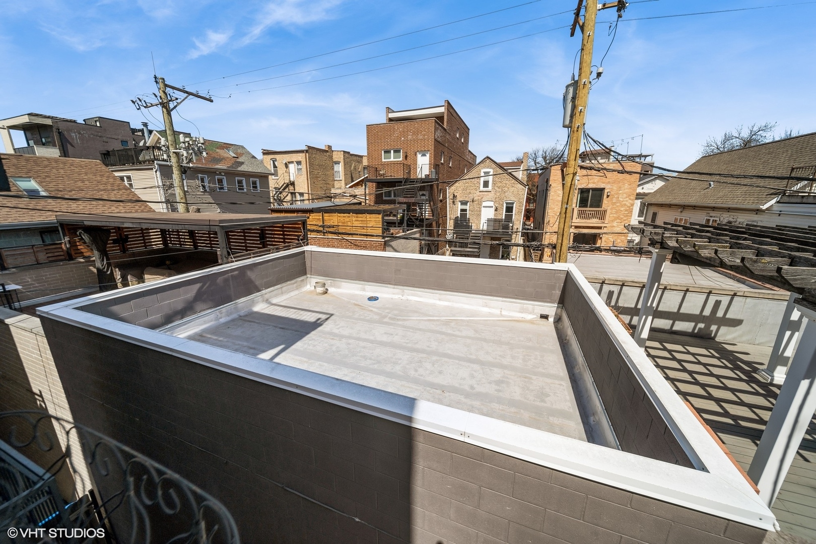 1512 W HURON Street Unit: 1