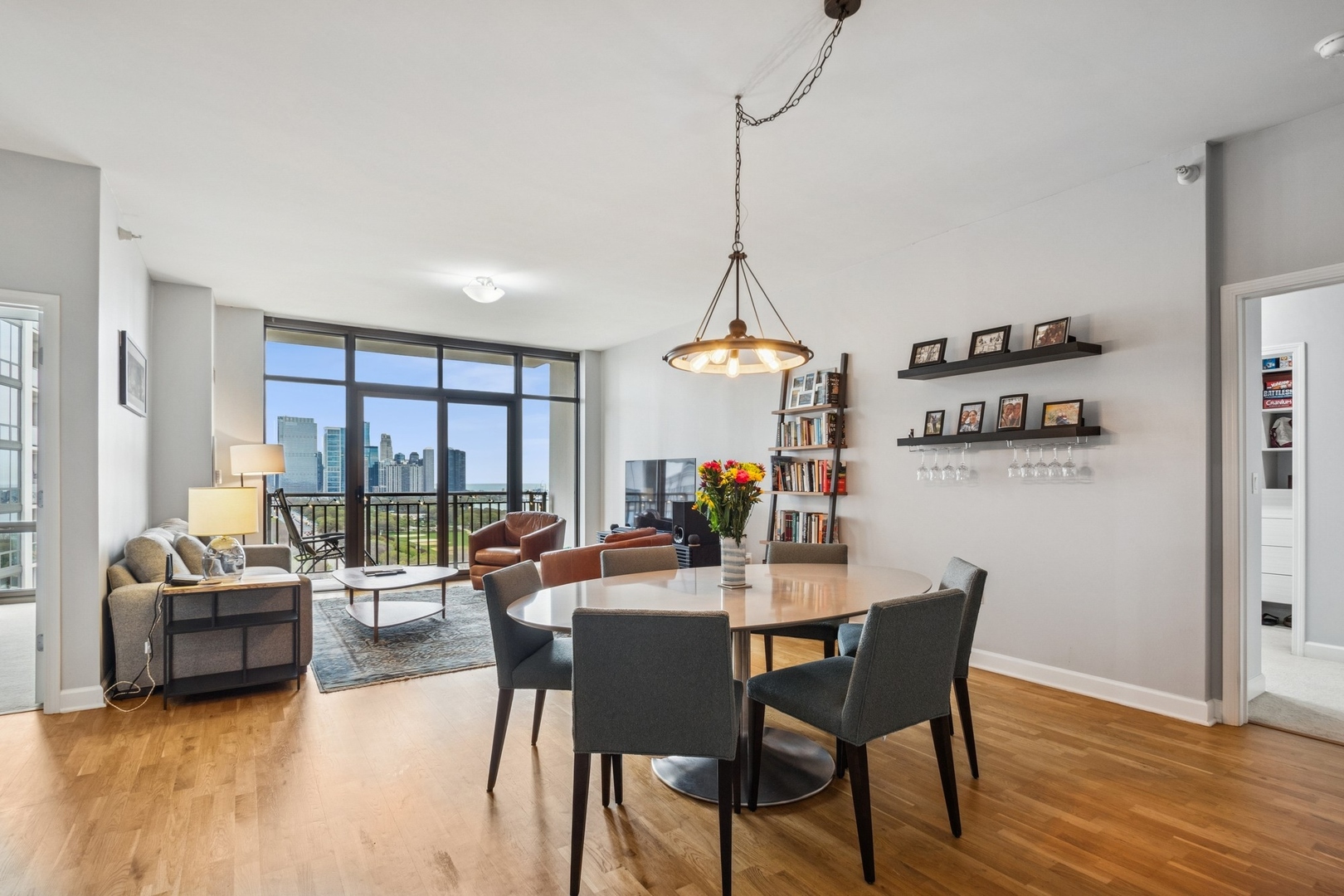 233 E 13TH Street Unit: 2002