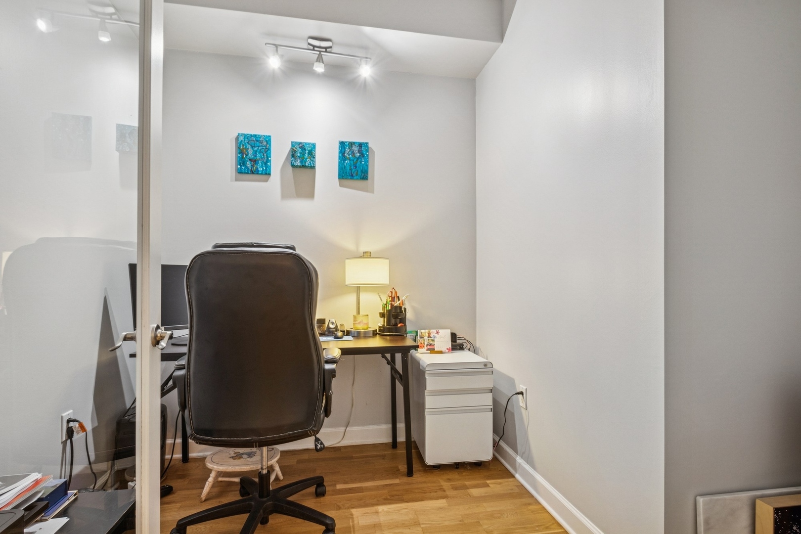 233 E 13TH Street Unit: 2002