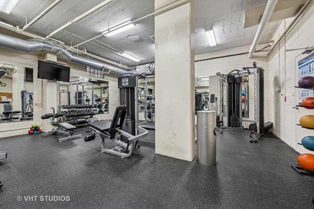 2300 N Commonwealth Avenue Unit: 3K